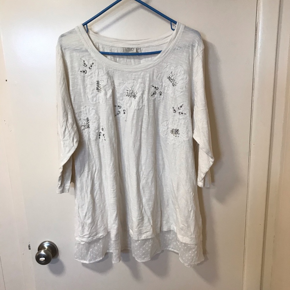 Logo white top with appliqué and beading